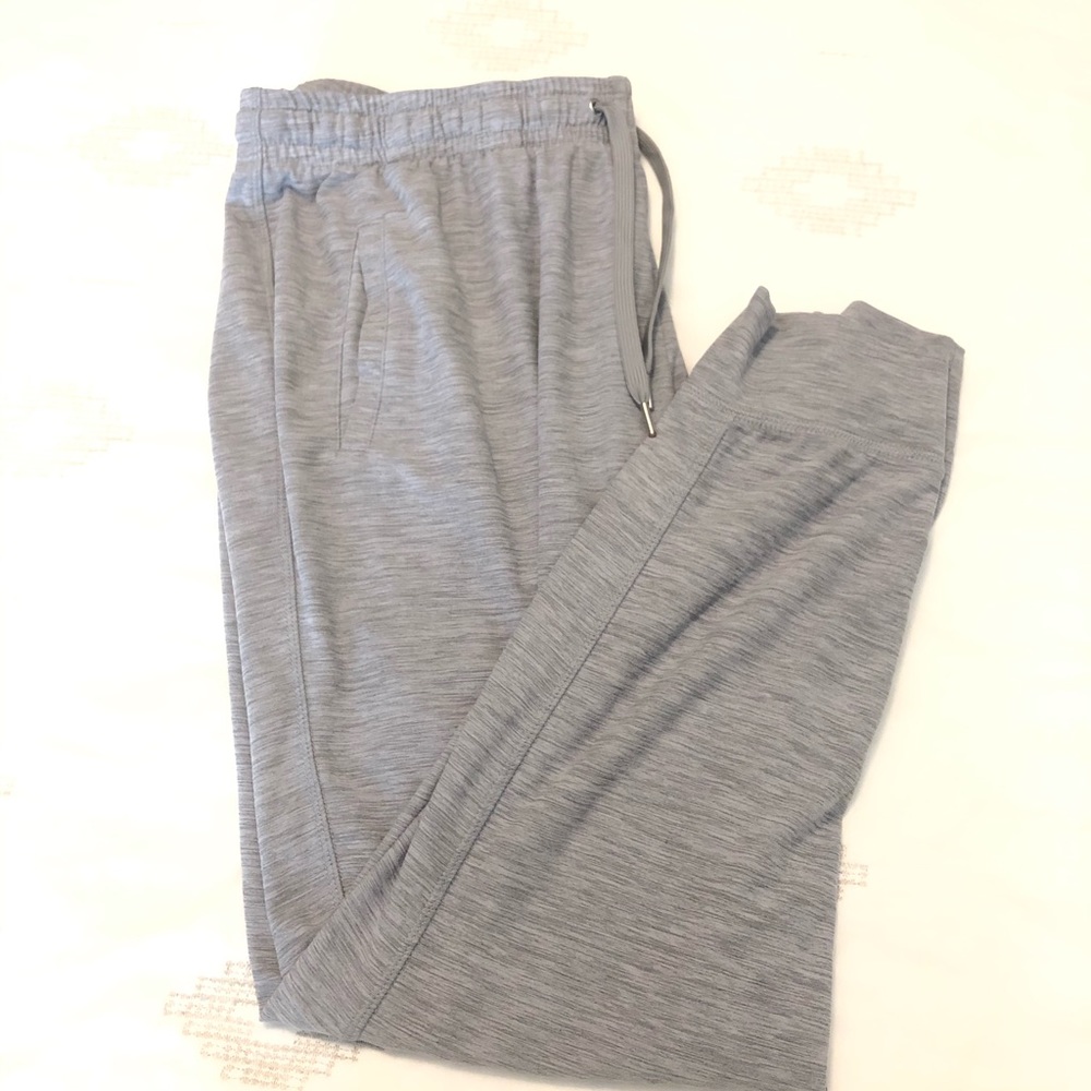 Old navy active breathe on joggers
